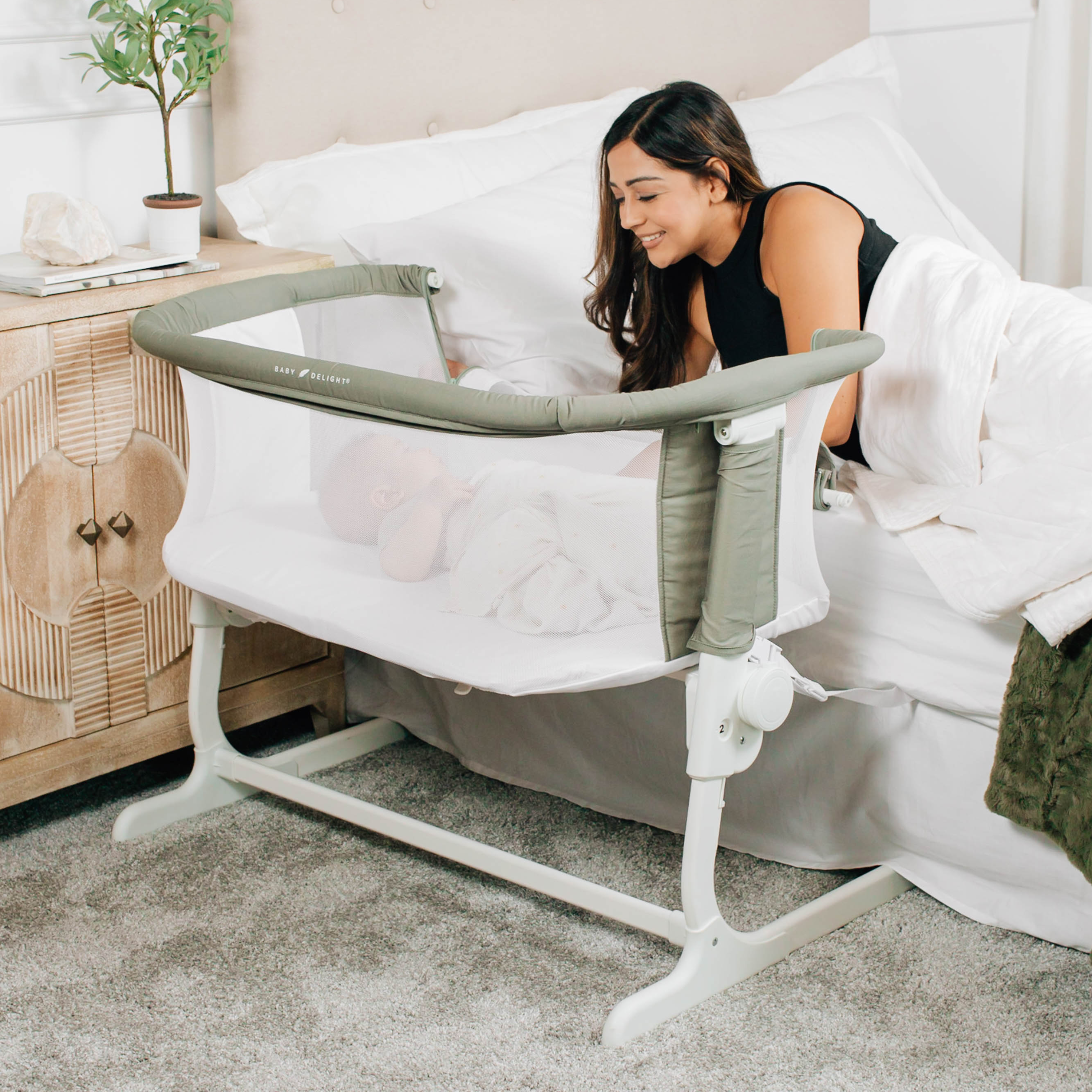 Beside Me™ Dreamer Organic Bassinet & Bedside Sleeper - Organic Sage - Baby Delight
