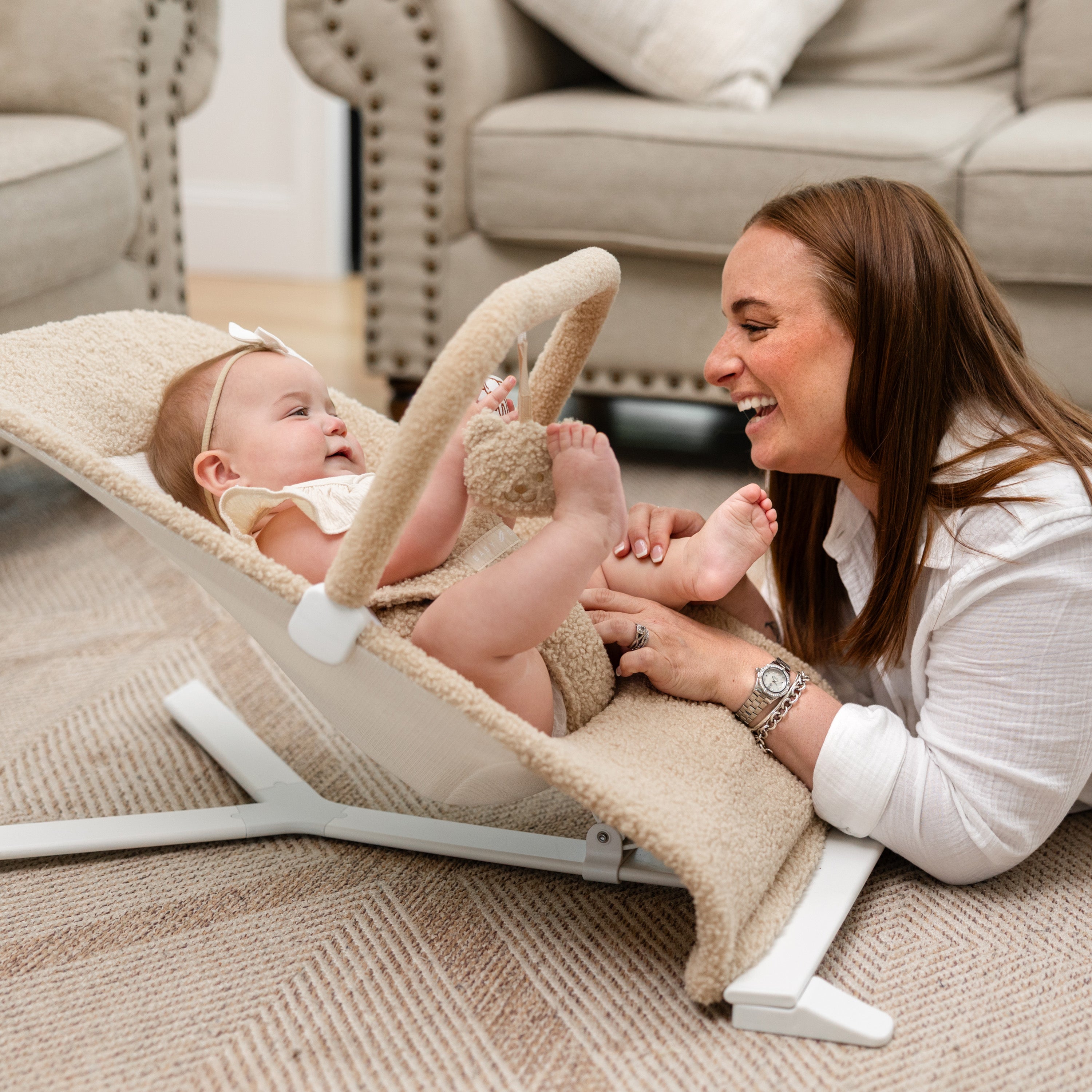 Alpine Deluxe Portable Bouncer - Tan Sherpa (or Bouclé)