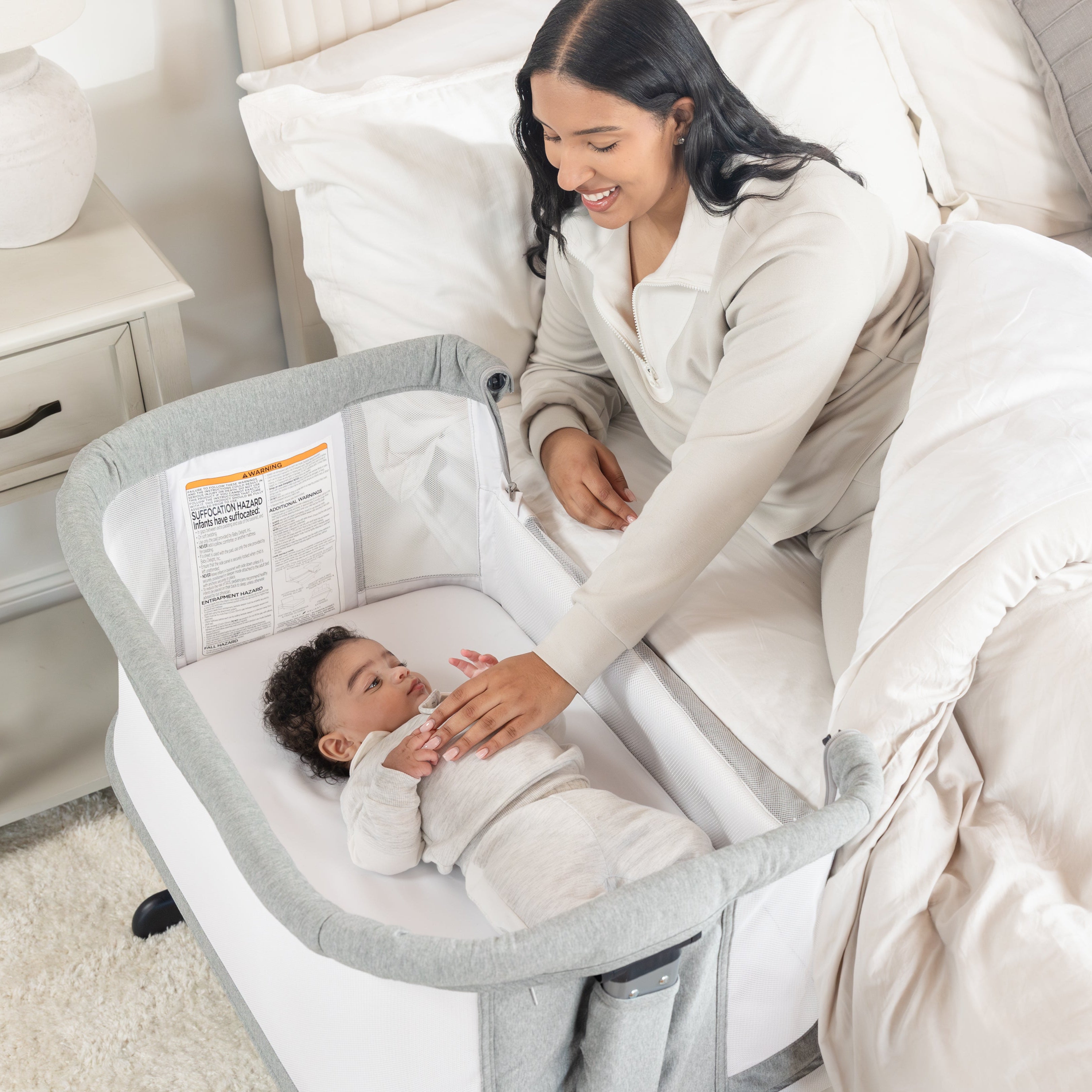 Beside Me™ Dreamer Bassinet & Bedside Sleeper - Pebble Grey