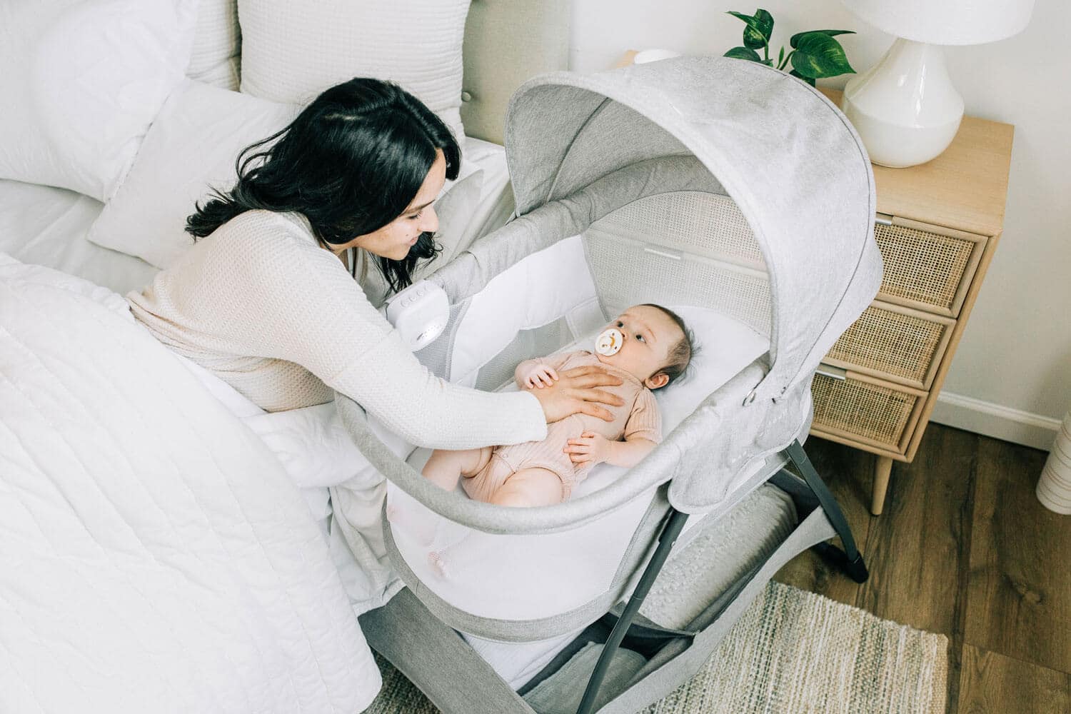 Choosing the Best Bassinet For You and Your Baby
