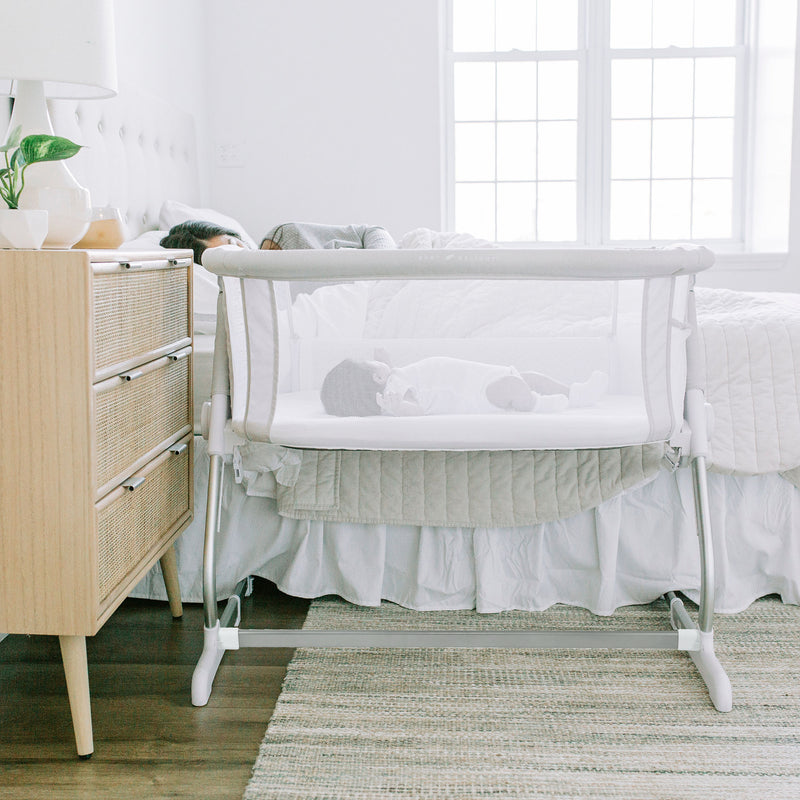 Beside Me™ Dreamer Bassinet & Bedside Sleeper - Driftwood Grey