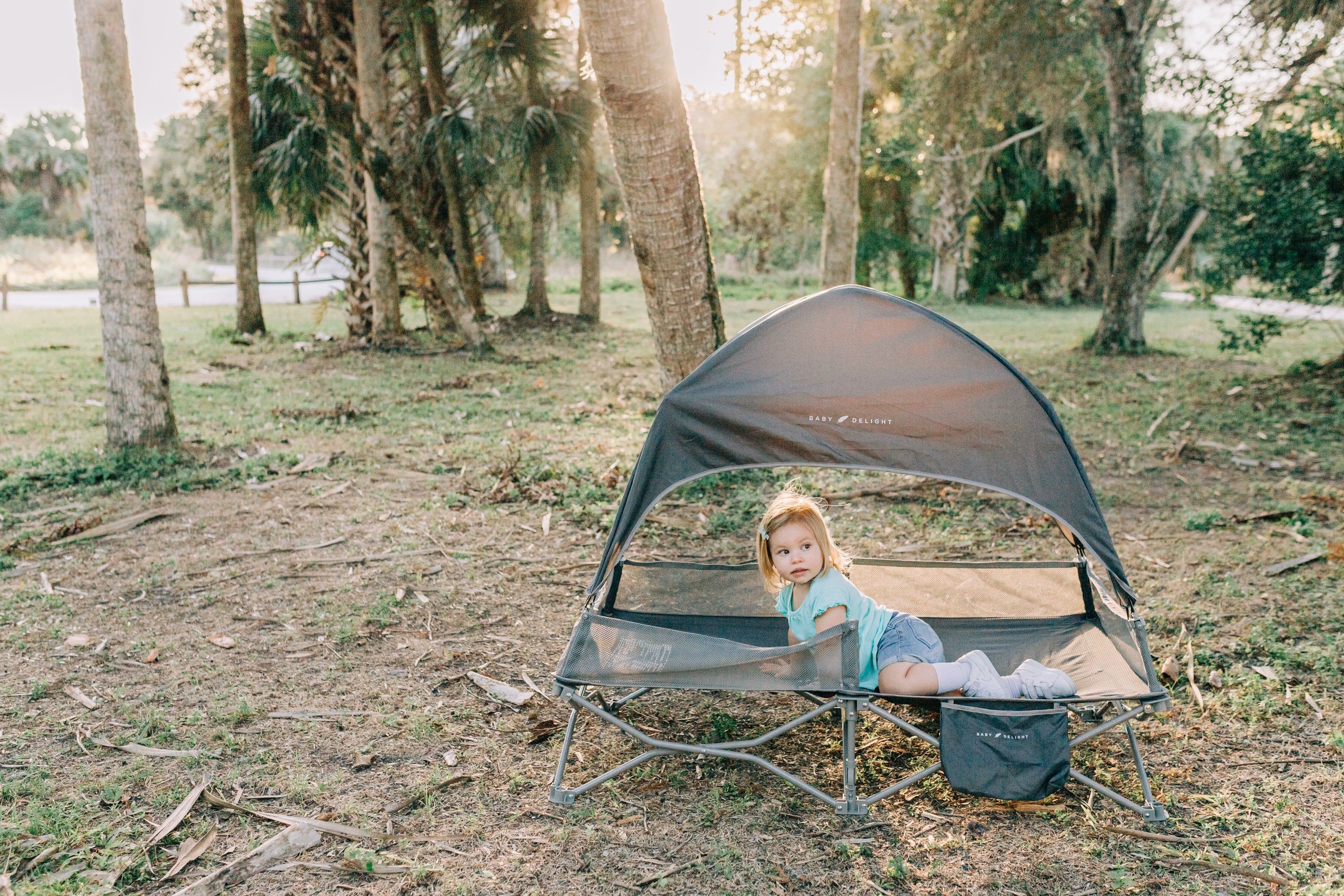 Bungalow Deluxe Portable Travel Cot - Baby Delight