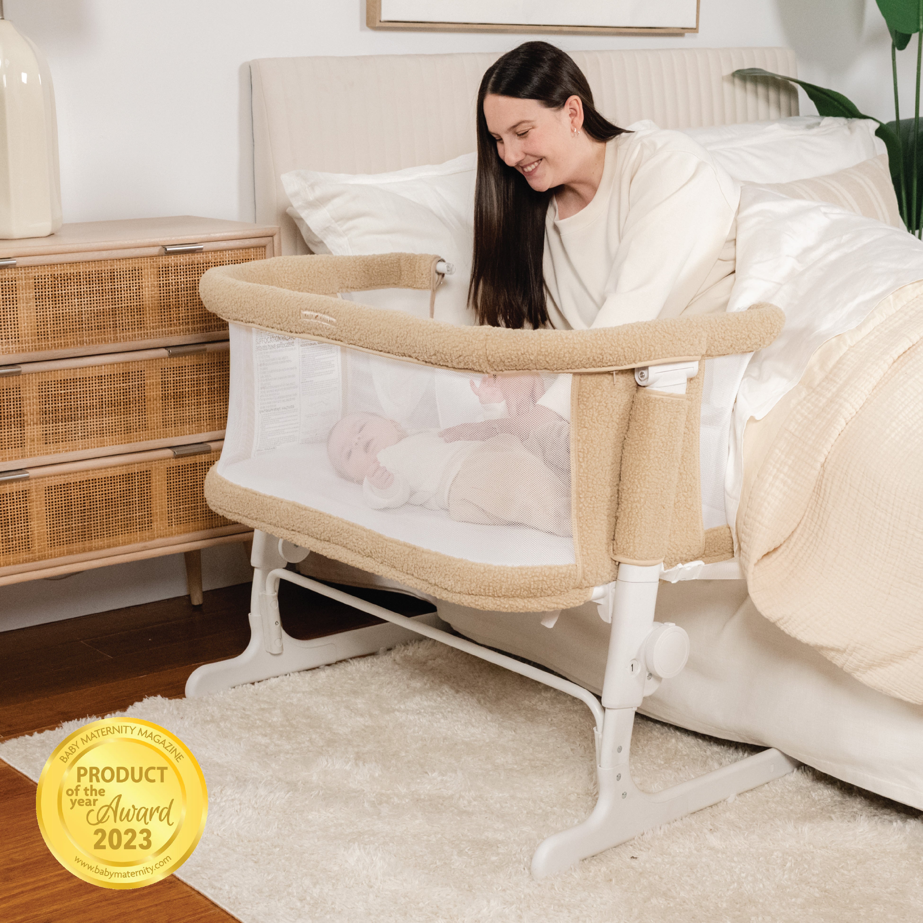 Beside Me™ Dreamer Bassinet & Bedside Sleeper - Baby Delight