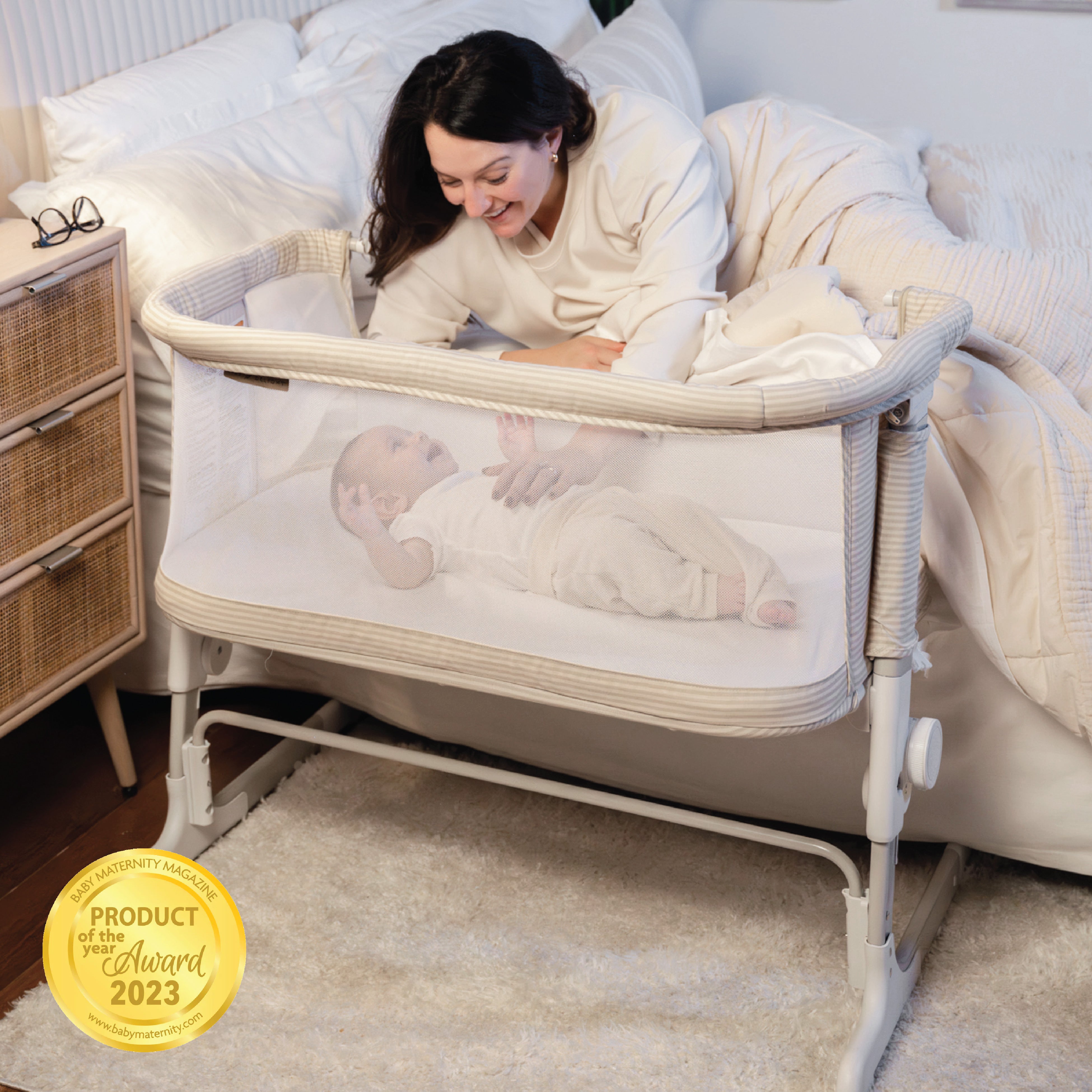 Beside Me™ Dreamer Bassinet & Bedside Sleeper - Baby Delight