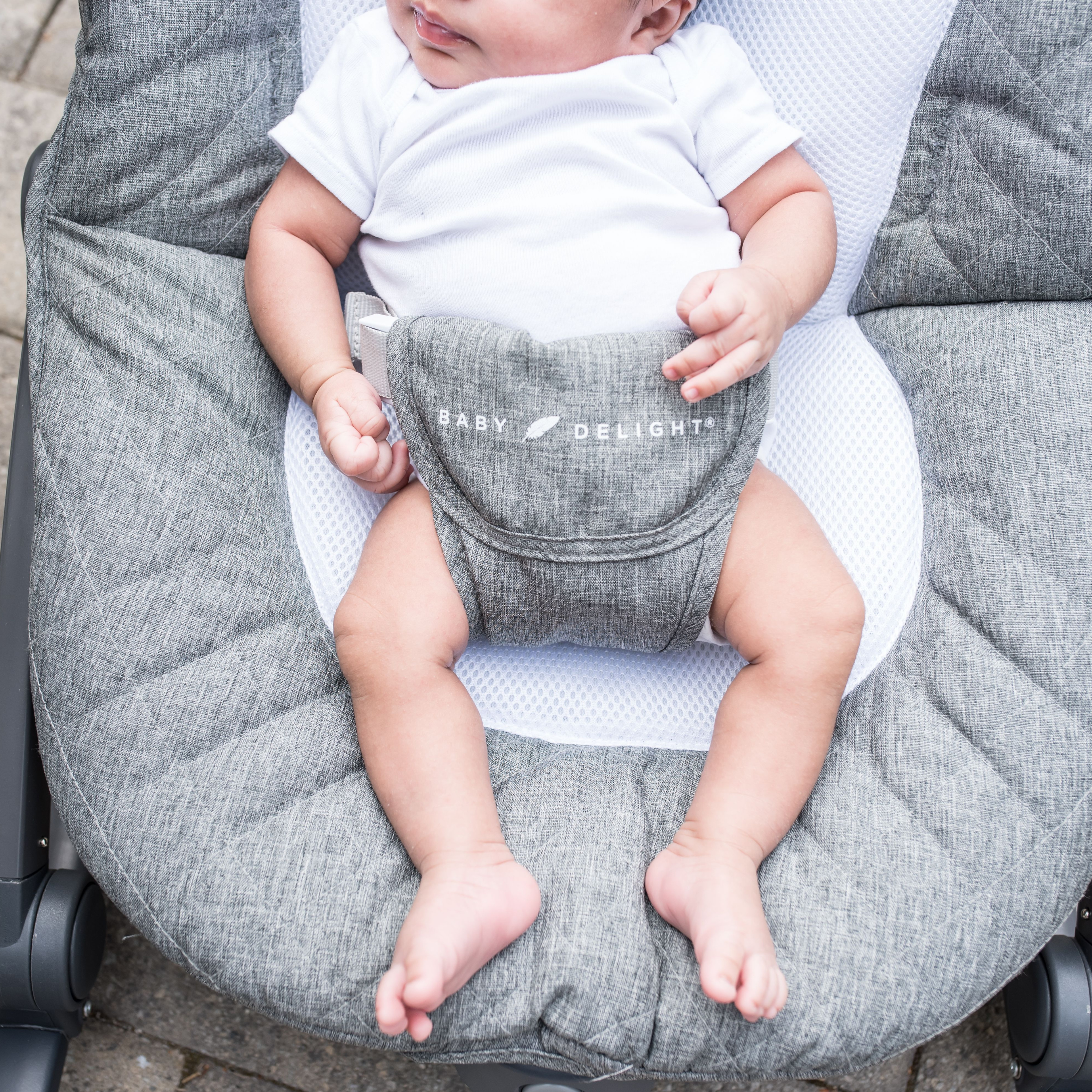 Aura Deluxe Portable Rocker & Seat - Baby Delight