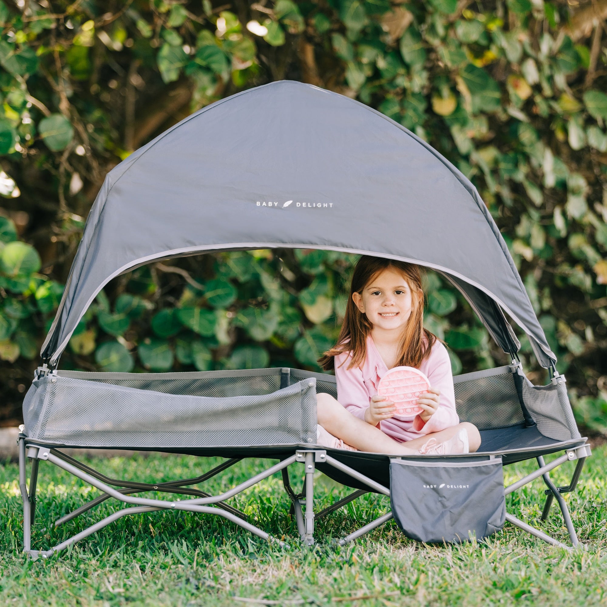 Bungalow Deluxe Portable Travel Cot