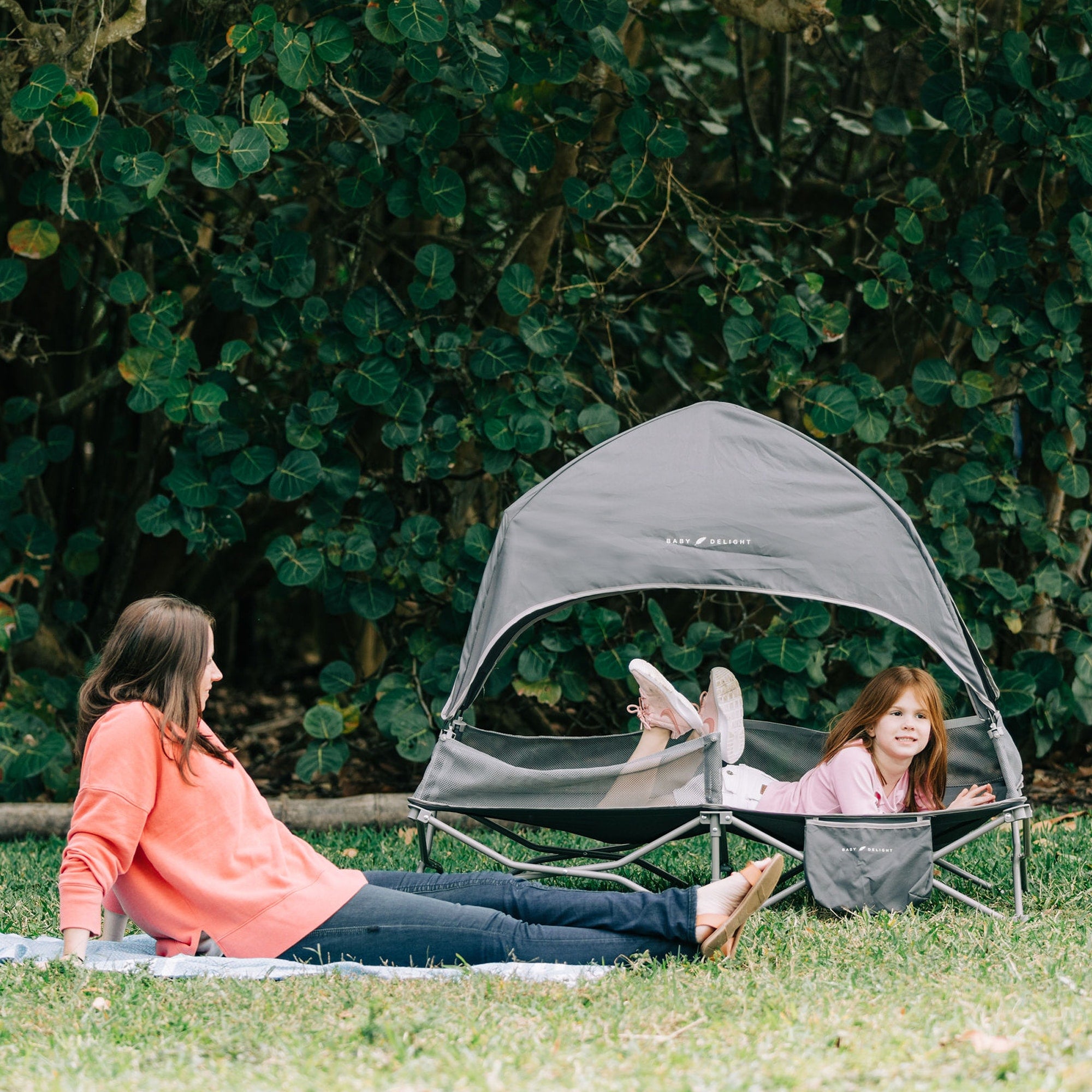 Bungalow Deluxe Portable Travel Cot